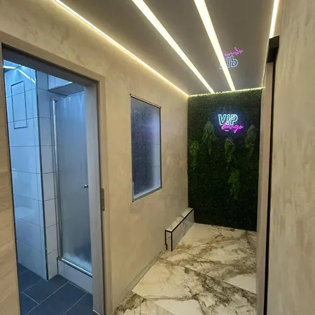 Wellness Mit Whirlpool & Sauna