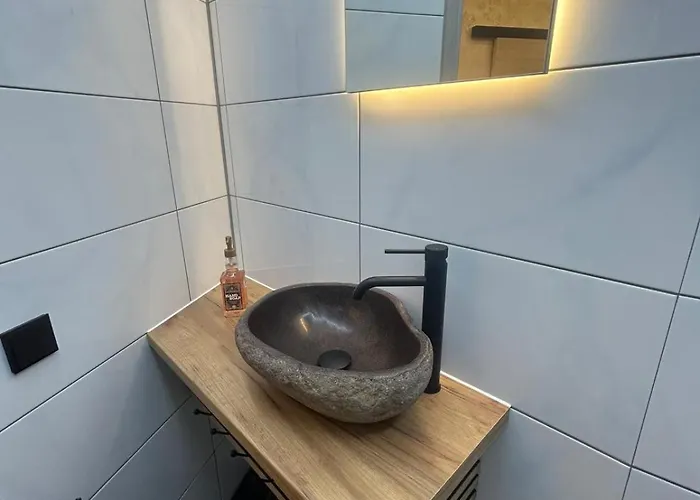 Wellness Mit Whirlpool & Sauna Essen